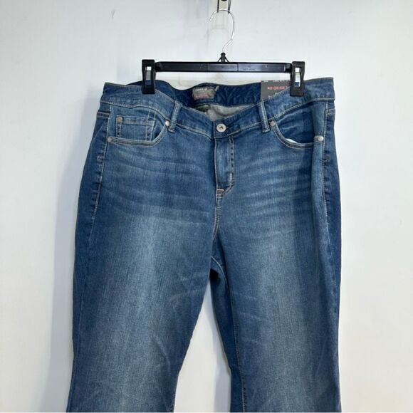 BNWT Torrid Size 20R Mid Rise Slim Boot Vintage Stretch Jeans - Picture 2 of 11